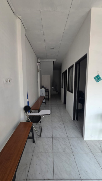 Di Jual Ruko Untuk Kantor Di Galaxy — Foto 3