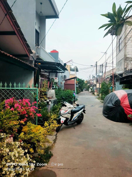 Di Jual Rumah Di Sinar Kompas Utama — Foto 2